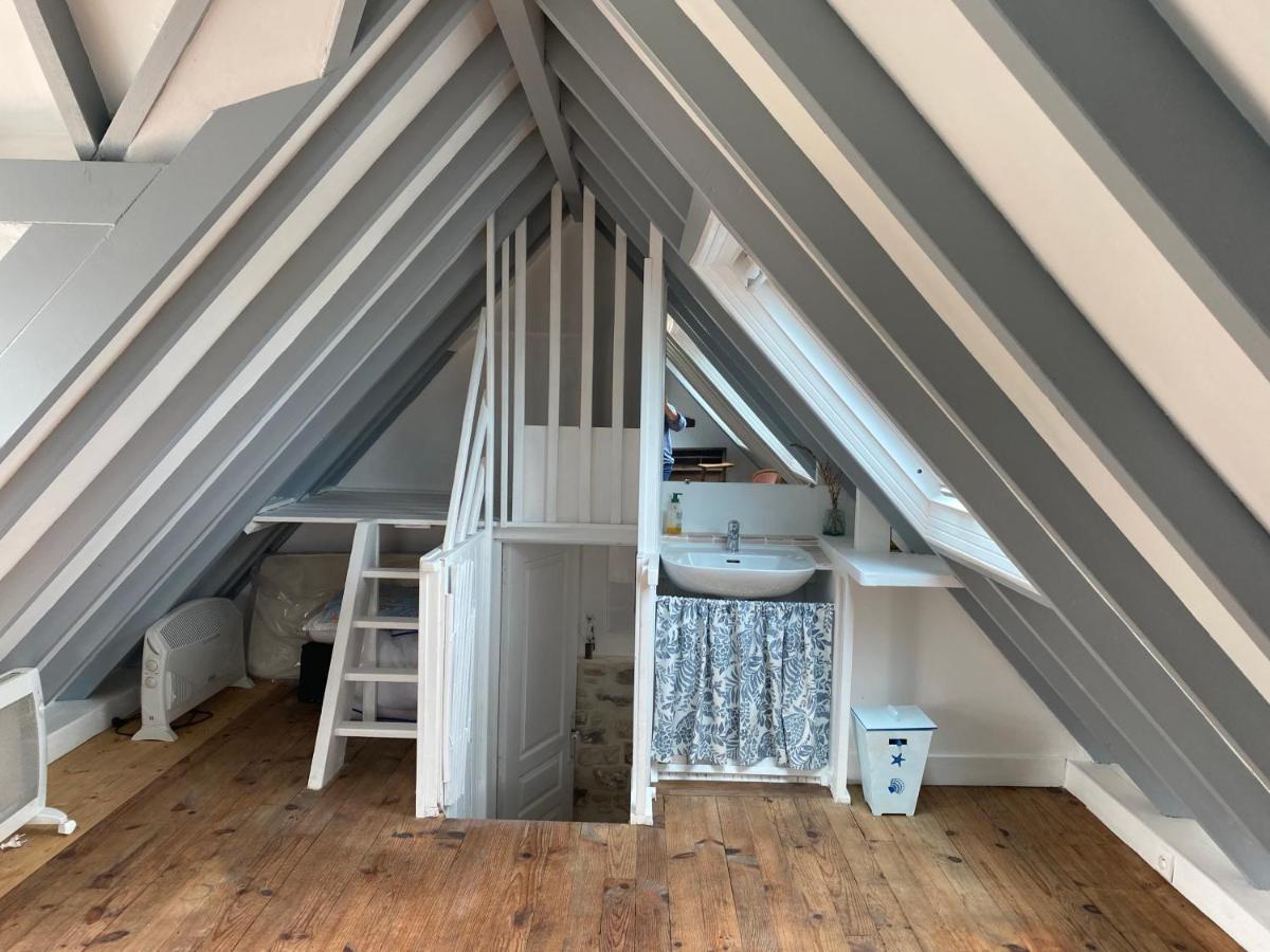 La Maison Bleue Port-en-Bessin-Huppain Eksteriør billede