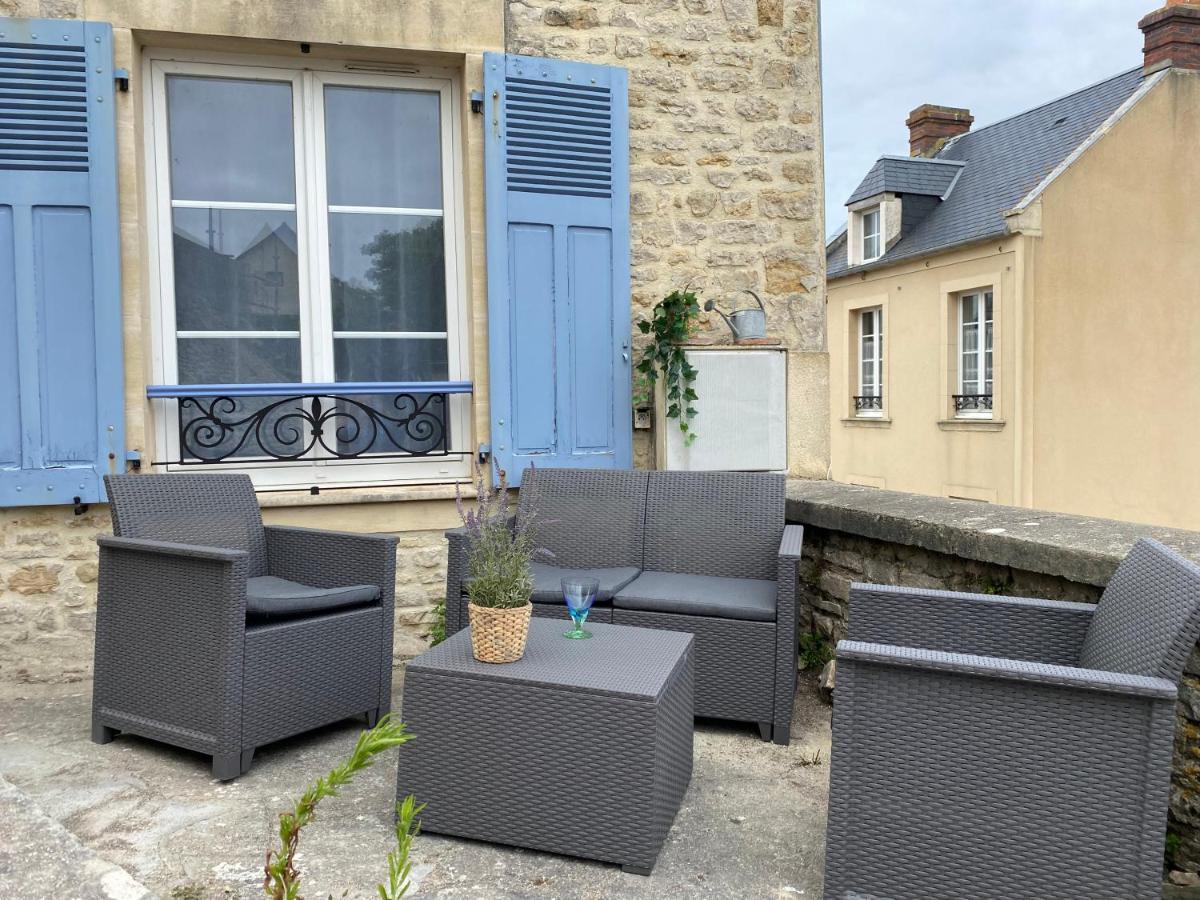 La Maison Bleue Port-en-Bessin-Huppain Eksteriør billede