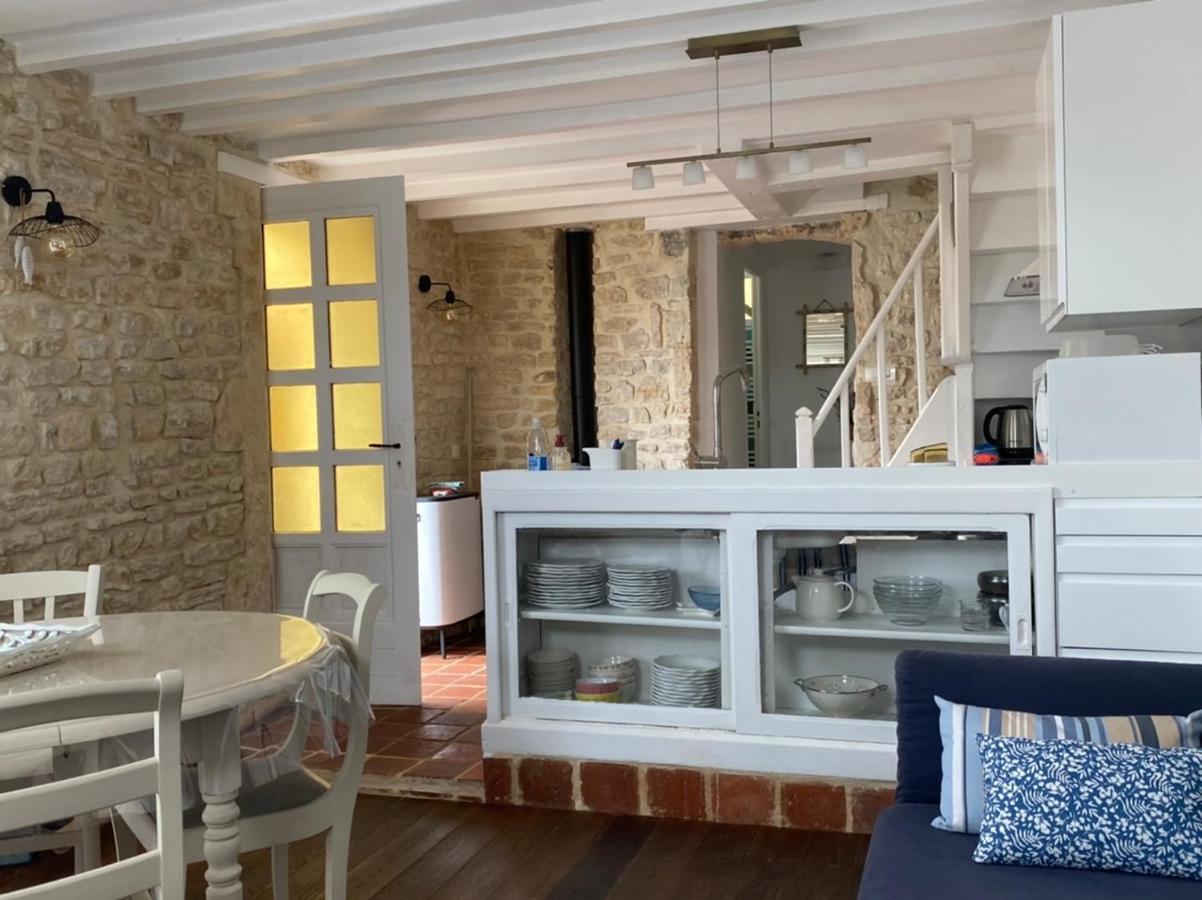 La Maison Bleue Port-en-Bessin-Huppain Eksteriør billede