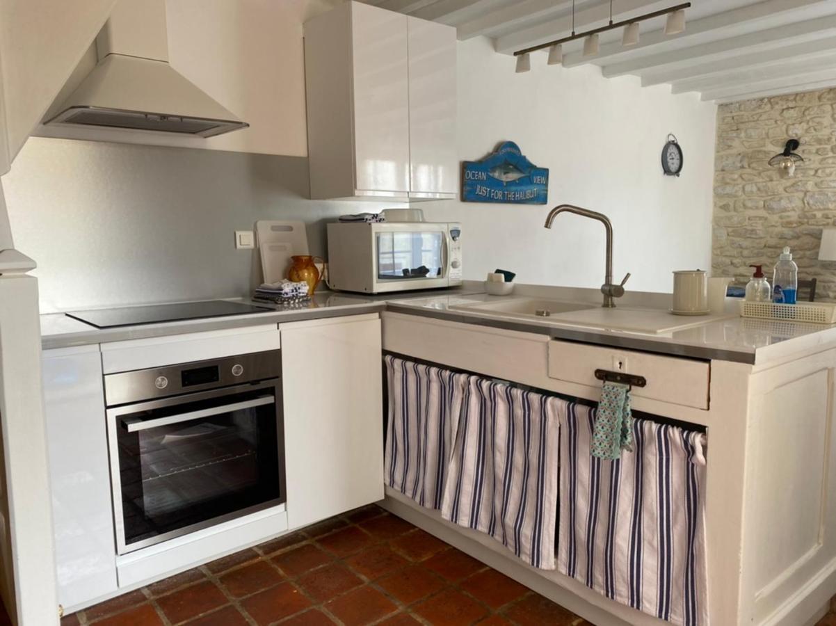 La Maison Bleue Port-en-Bessin-Huppain Eksteriør billede
