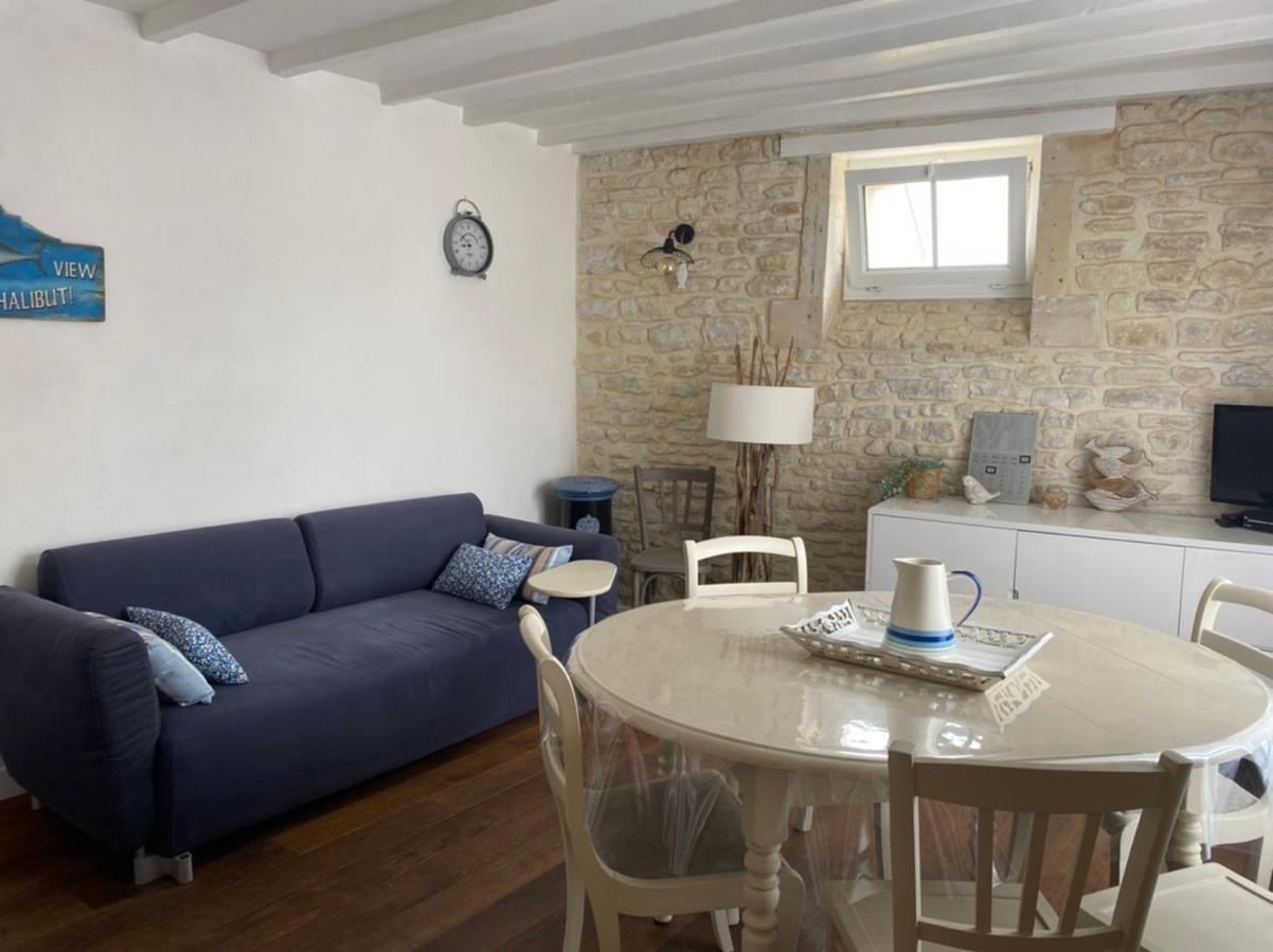 La Maison Bleue Port-en-Bessin-Huppain Eksteriør billede
